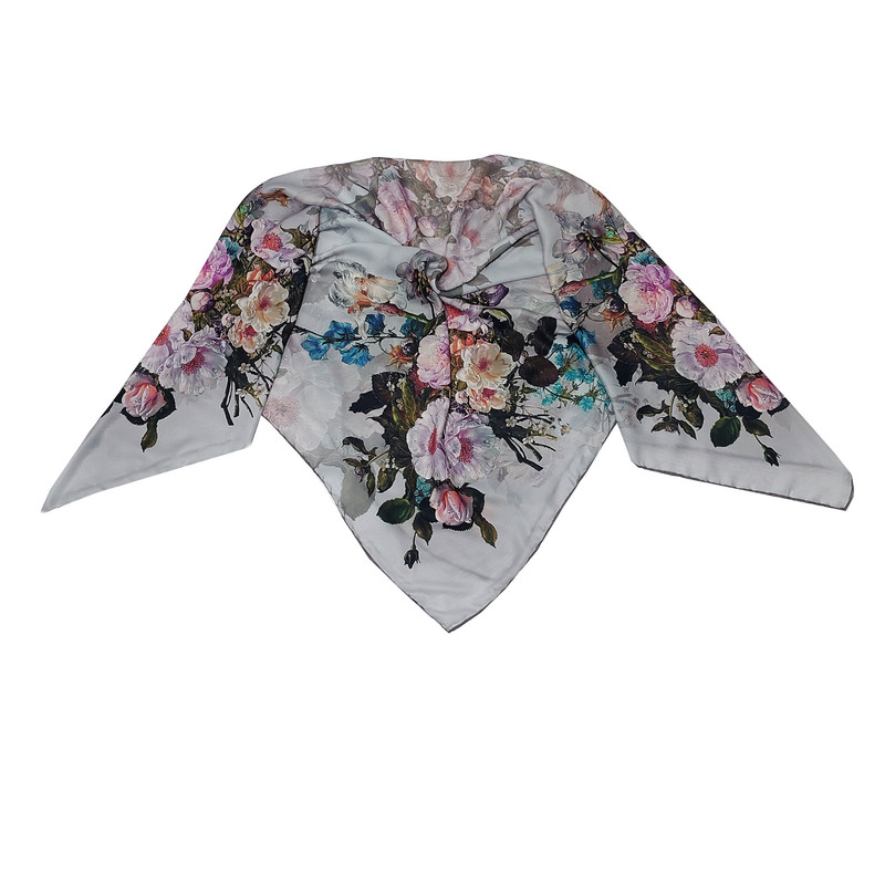 روسری زنانه مدل گلدار کد am890