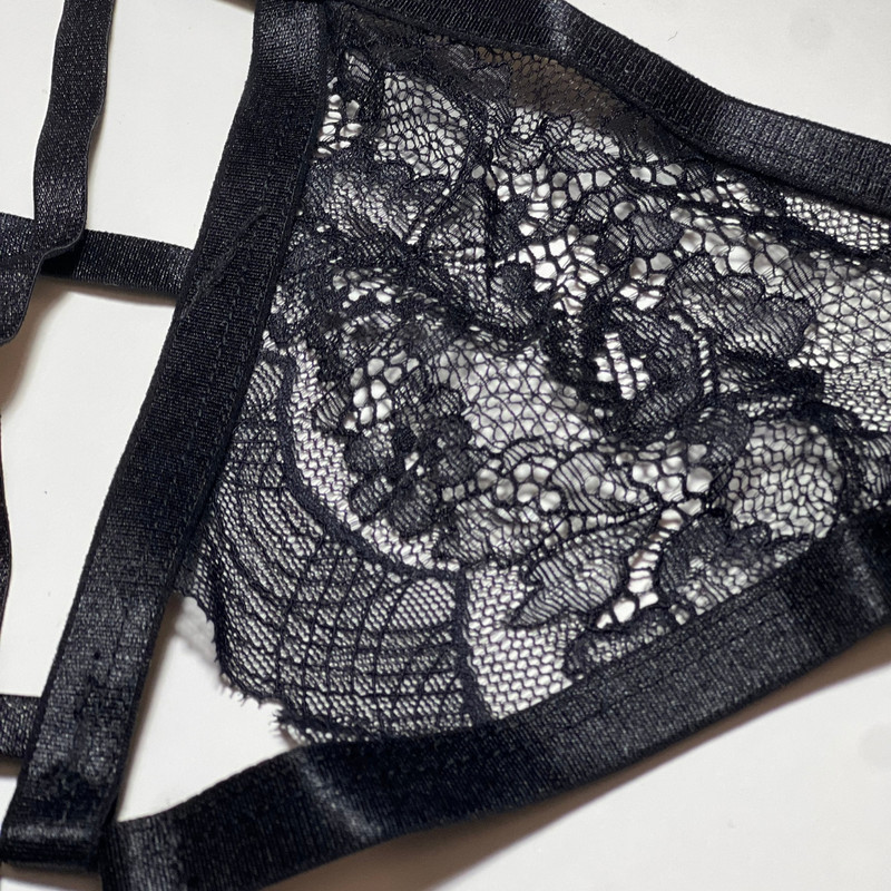 سوتین زنانه مدل هارنس دار گیپور