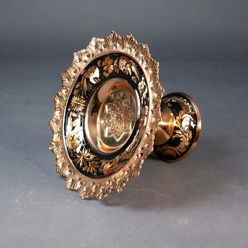 عکس شماره 5 : شیرینی خوری مسی طرح الماس تراش مدل l04