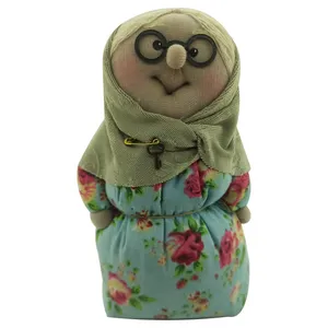 عروسک مدل مادربزرگ کد 005