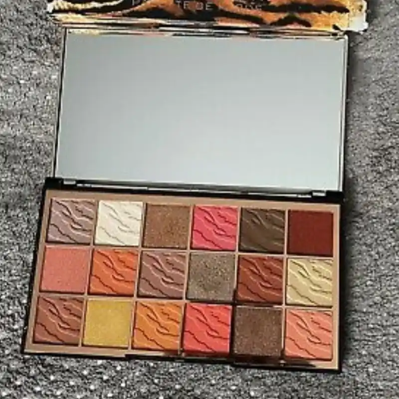 پالت سایه چشم رولوشن مدل FIERCE