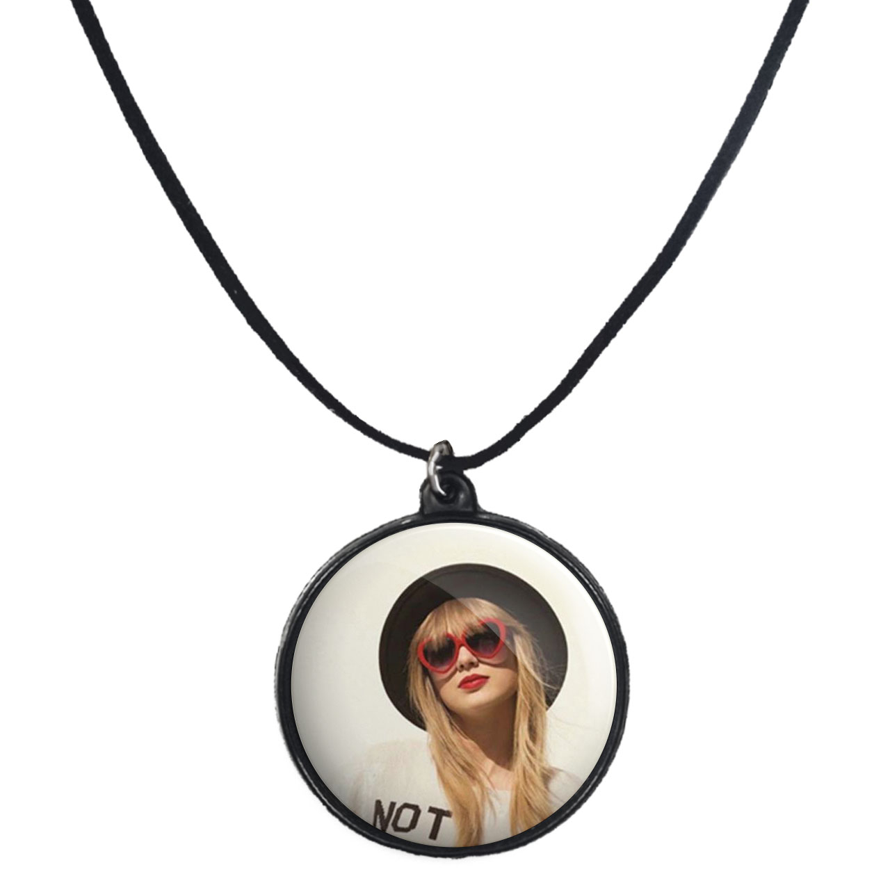 گردنبند پرمانه طرح تیلور سویفت کد pmb.792 مدل دو طرفه