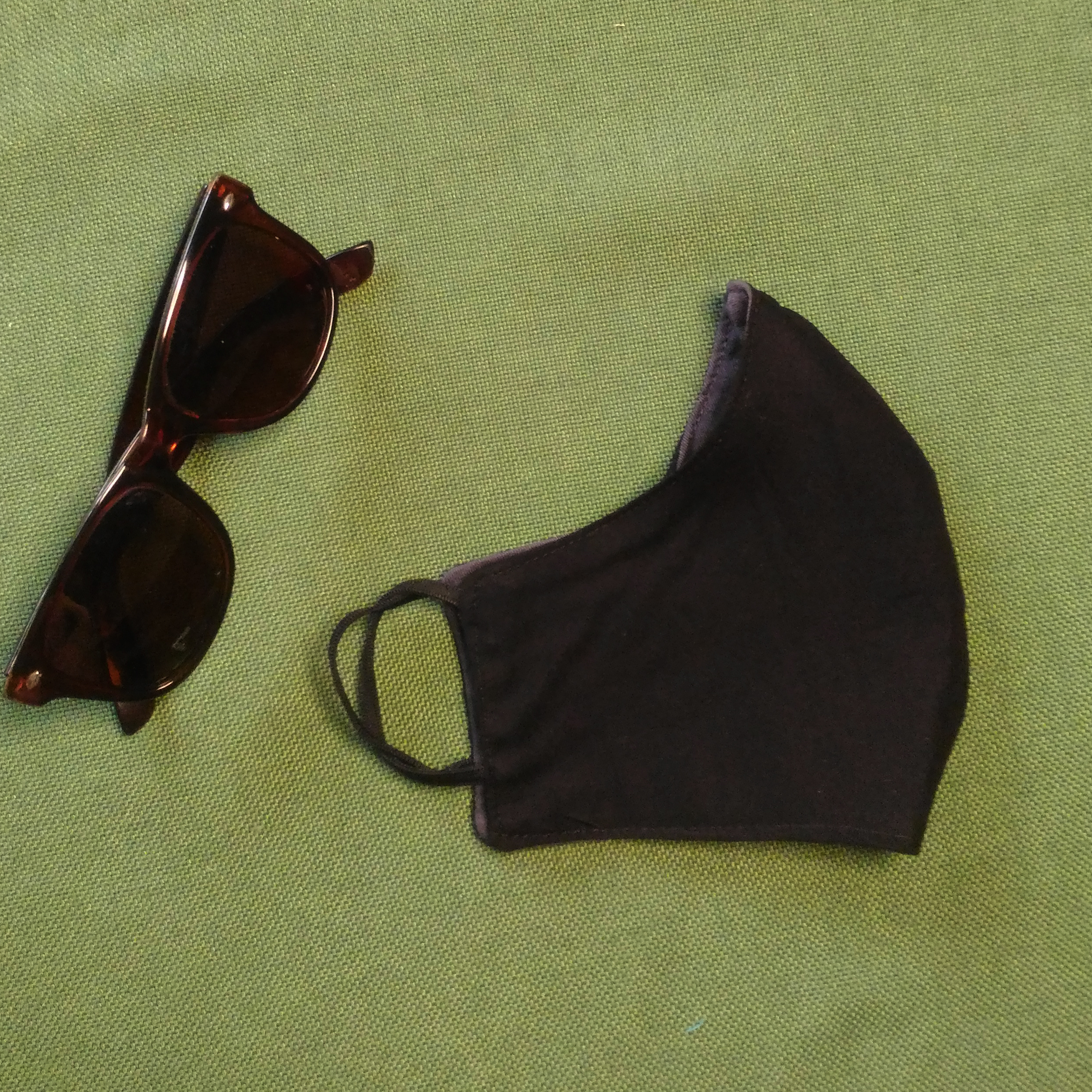 ماسک پارچه ای مدل سایه کد 05