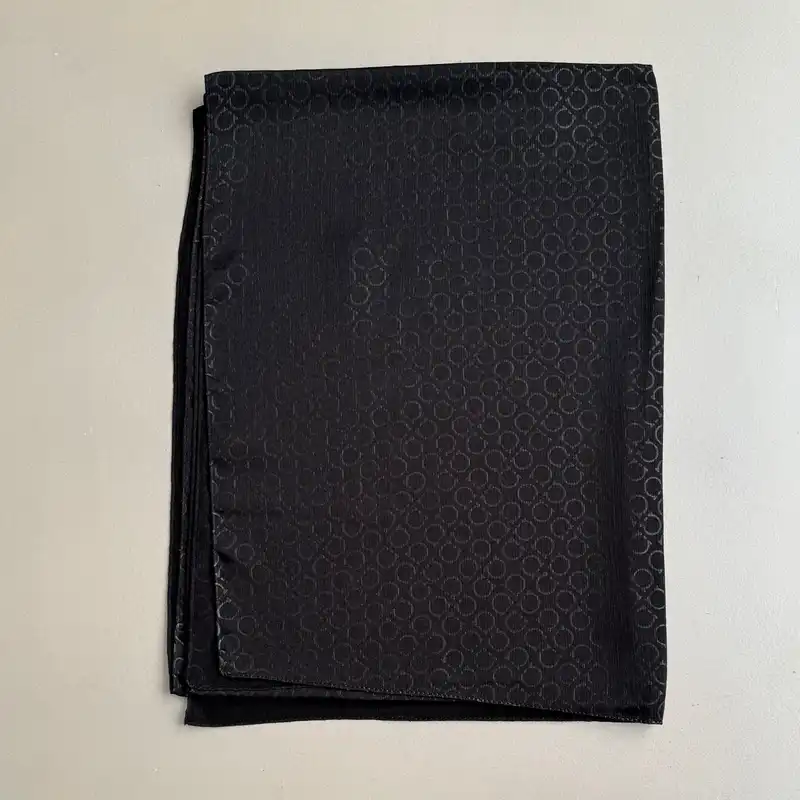 شال زنانه مدل ساتن کریستال برجسته براق مجلسی کد 3