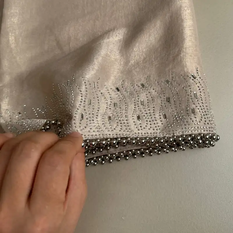 شال زنانه مدل کوپرا فلورانس سنگدوزی دور مروارید