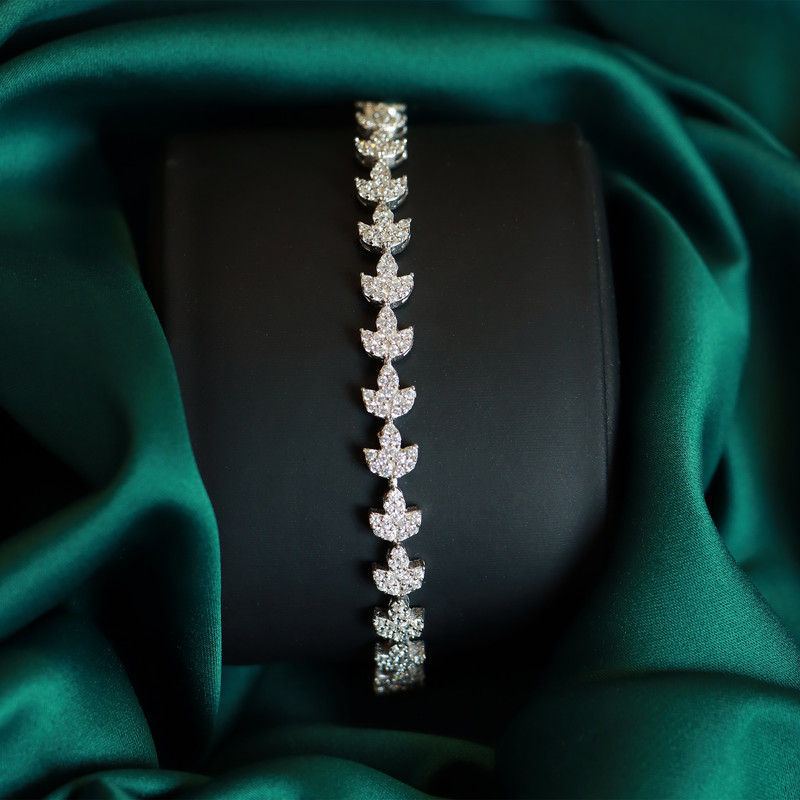 دستبند نقره زنانه جی تی ای مدل جی نایس دستبند نقره زنانه جی تی ای مدل جی نایس