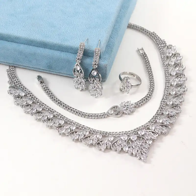 ست زنانه مدل عروس کد se236