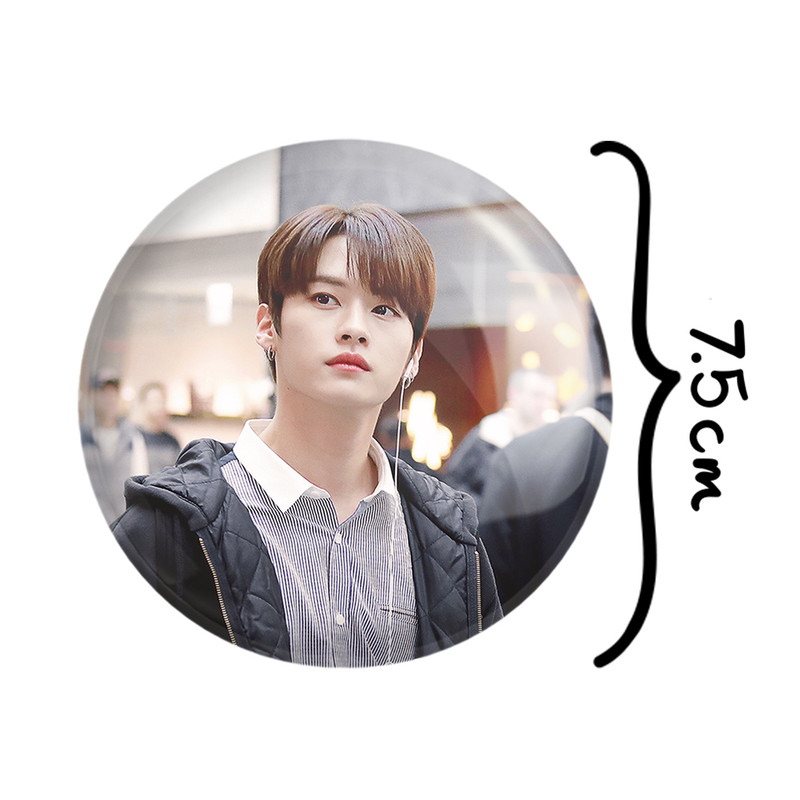 آینه جیبی خندالو طرح لی نو گروه استری کیدز Stray Kids مدل تاشو کد 11859