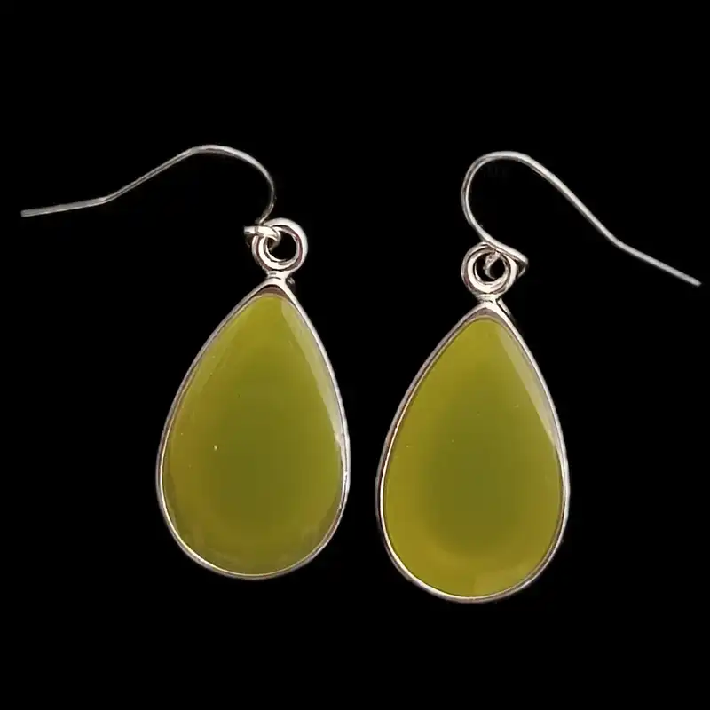 گوشواره زنانه مدل نگین‌ دار هندی