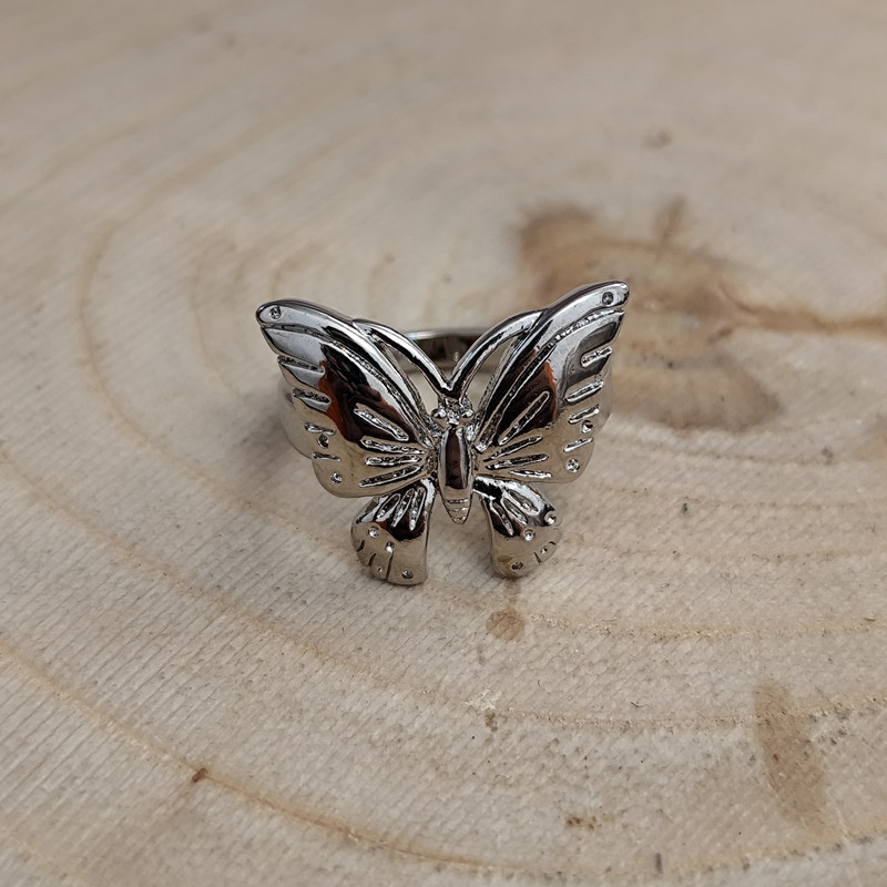 انگشتر زنانه مدل پروانه مجلسی