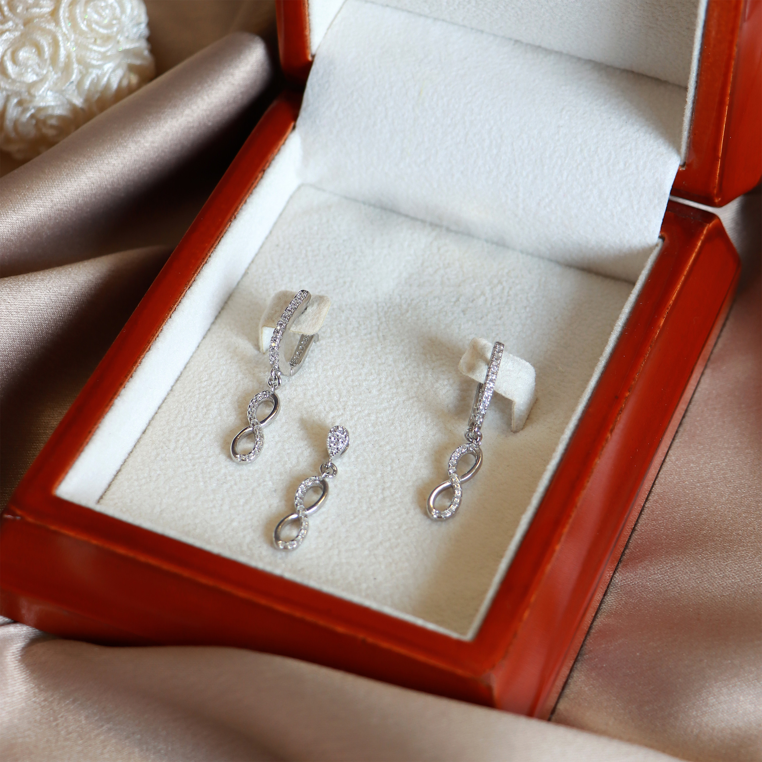 نیم ست نقره زنانه جی تی ای مدل جی نایس