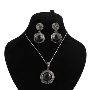 نیم ست نقره زنانه بازرگانی میلادی مدل حدید NTR_333