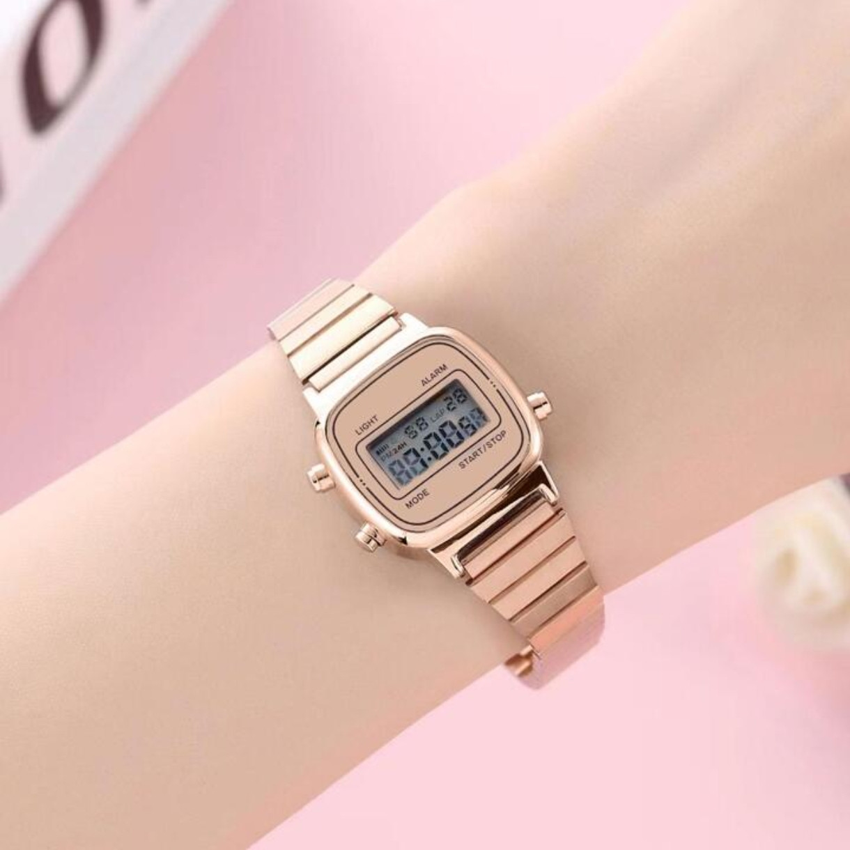 ساعت مچی دیجیتال زنانه مدل کرنومتردار