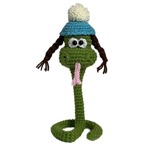 عروسک بافتنی تی سی توی مدل مار نشسته