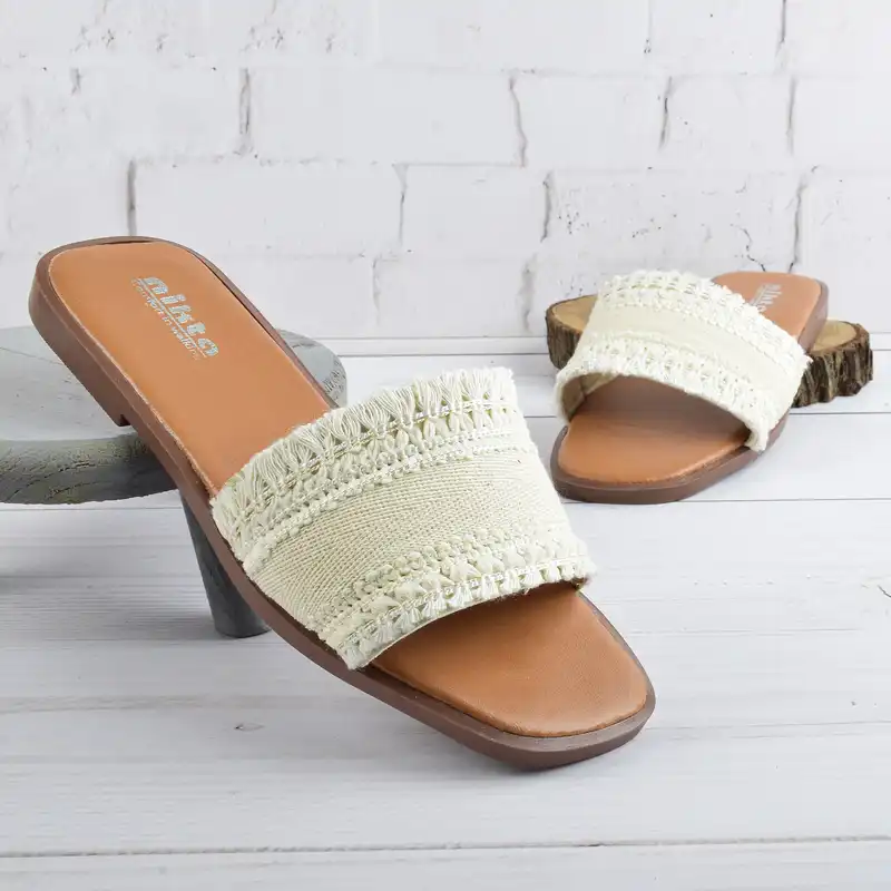 صندل زنانه نیکتا مدل سنتی کد CR.2869