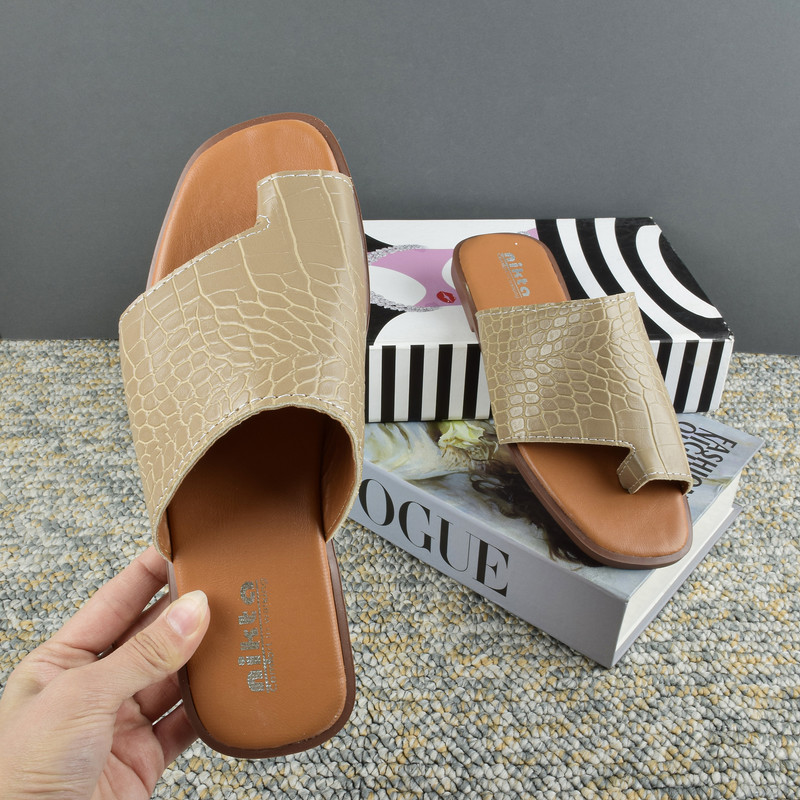 دمپایی لاانگشتی زنانه نیکتا مدل پوست ماری NCF.2866