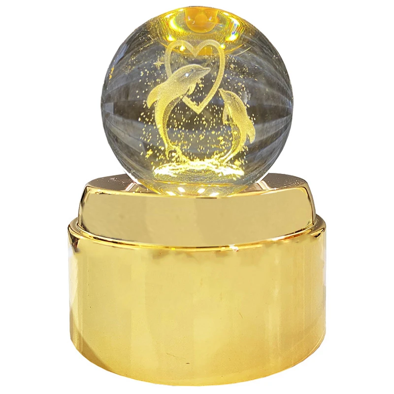 چراغ خواب مدل گوی کریستال چرخان طرح قلب و دلفین کلید دار