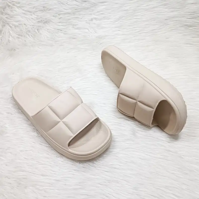 دمپایی زنانه مدل پفکی کد Gy-90002