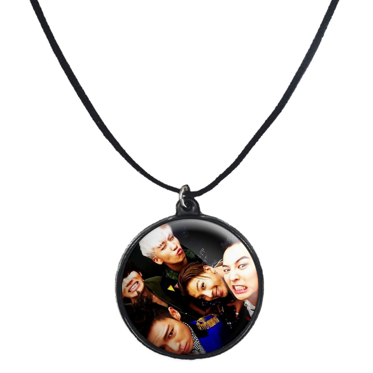 گردنبند پرمانه طرح گروه موسیقی بیگ بنگ کد pmb.15217 مدل دو طرفه