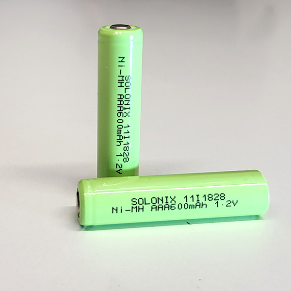 باتری نیم قلمی قابل شارژ سولونیکس مدل Ni-MH 600mAh FLAT مجموعه 20 عددی