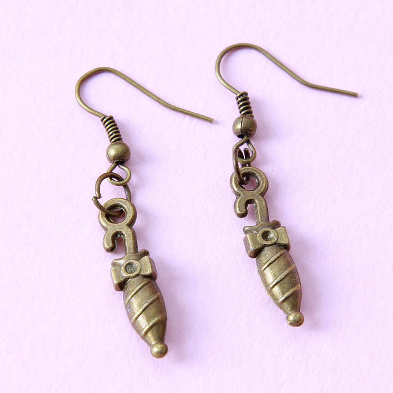 گوشواره دخترانه مدل فلزی فانتزی کد GZN_048 گوشواره دخترانه مدل فلزی فانتزی کد GZN_048