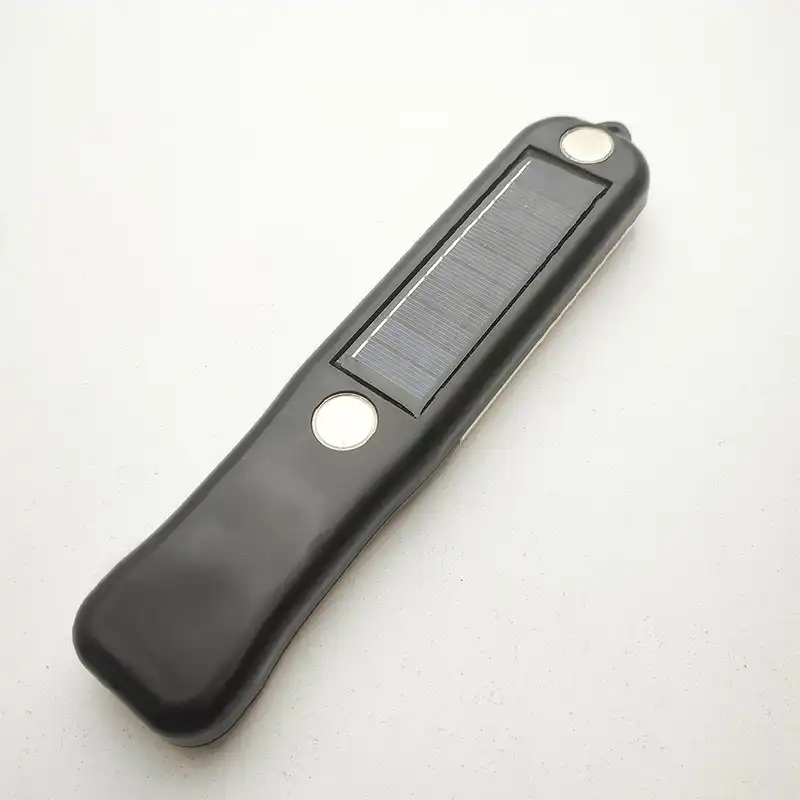 چراغ قوه اضطراری مدل چشمک زن خورشیدی