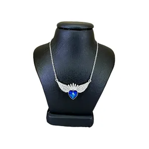 گردنبند نقره زنانه سواروسکی مدل تاج و بال QUEEN کد 30004