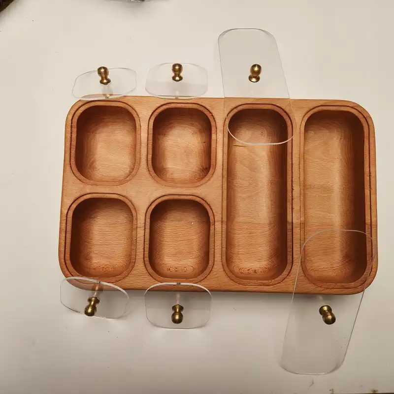 ظرف چوبی گردوچ مدل  6 خونه درب دار کد LT - 2112