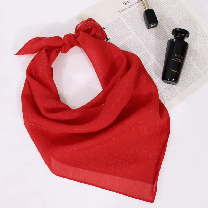 روسری زنانه مدل مینی حریر یلدایی لمه دار شاینی کد ana-2418