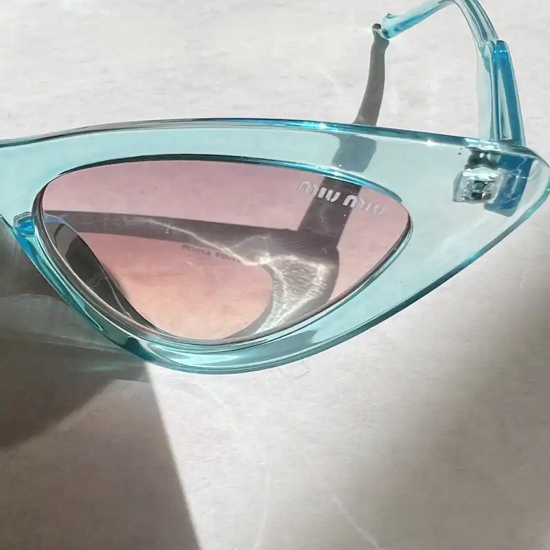 عینک آفتابی زنانه مدل گربه‌ای 231