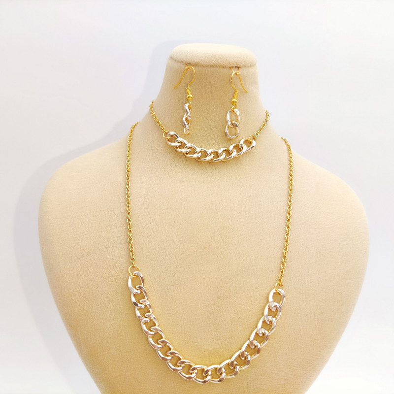 نیم ست زنانه مدل زنجیر 1 نیم ست زنانه مدل زنجیر 1