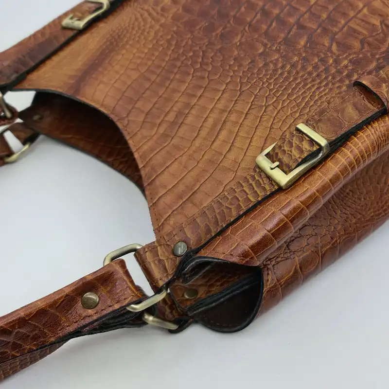 کیف دستی زنانه مدل مایا چرم طبیعی کد 550