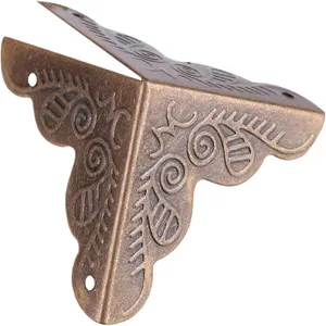 دکوری مدل گوشه صندوقچه کد c12 بسته 12 عددی