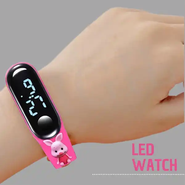 ساعت مچی دیجیتال مدل عروسکی پیگلت