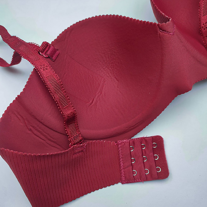 سوتین زنانه مدل اسفنجی دکلته بدون فنر کد 685885s