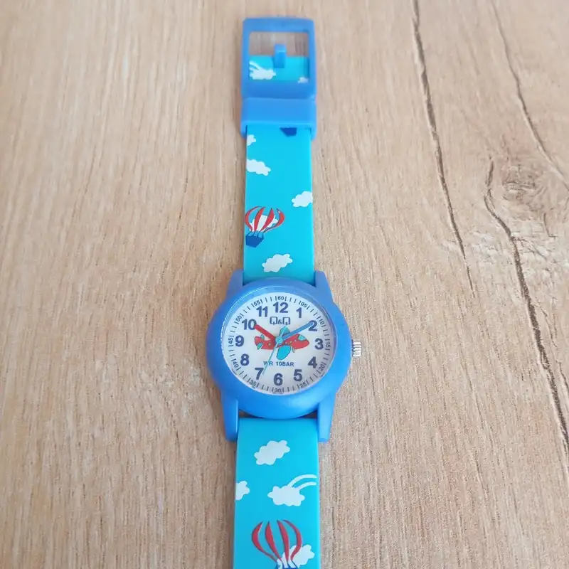 ساعت مچی عقربه ای بچگانه کیو اند کیو مدل VP34J062Y-13