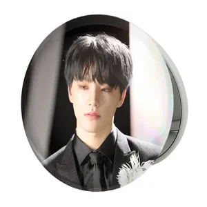 آینه جیبی خندالو طرح مینگیو گروه سونتین Seventeen مدل تاشو کد 21629 