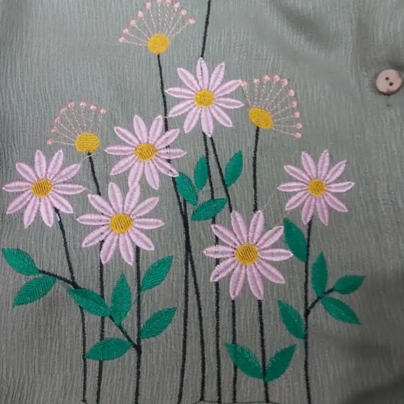 مانتو زنانه مدل کرپ گلدوزی شده کد 486 رنگ سبز سدری