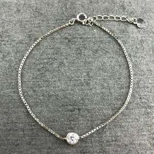 دستبند نقره زنانه گیرا مدل G494