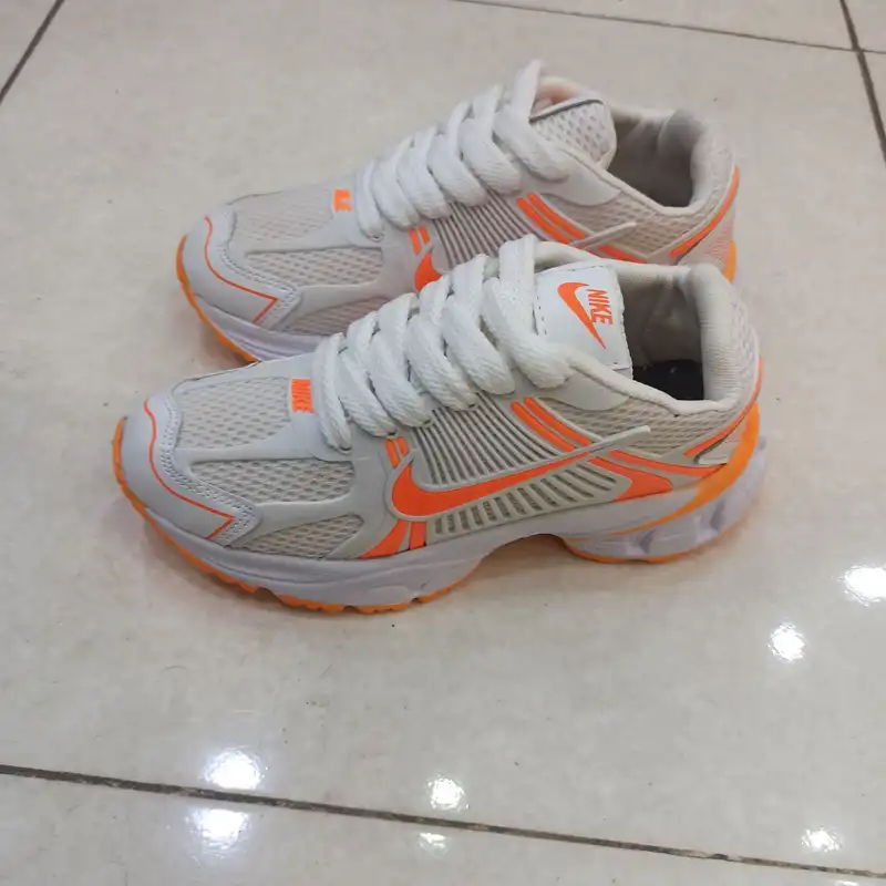 کفش پیاده روی زنانه مدل 555 اسپرتی