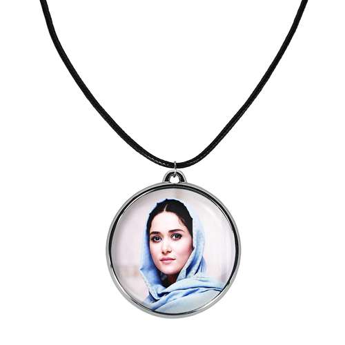 گردنبند خندالو مدل پریناز ایزدیار کد 1049610495