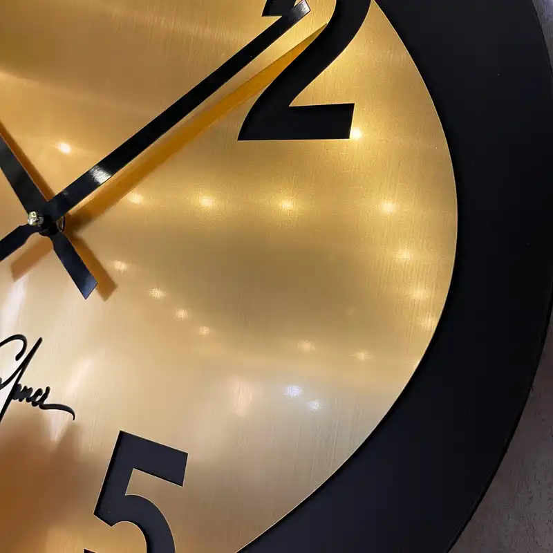 ساعت دیواری اِلِنسی مدل SARA