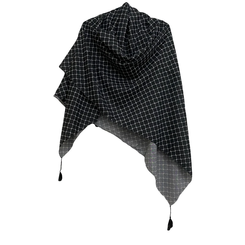 روسری زنانه مدل نخ اسپان منگوله دار کد T83