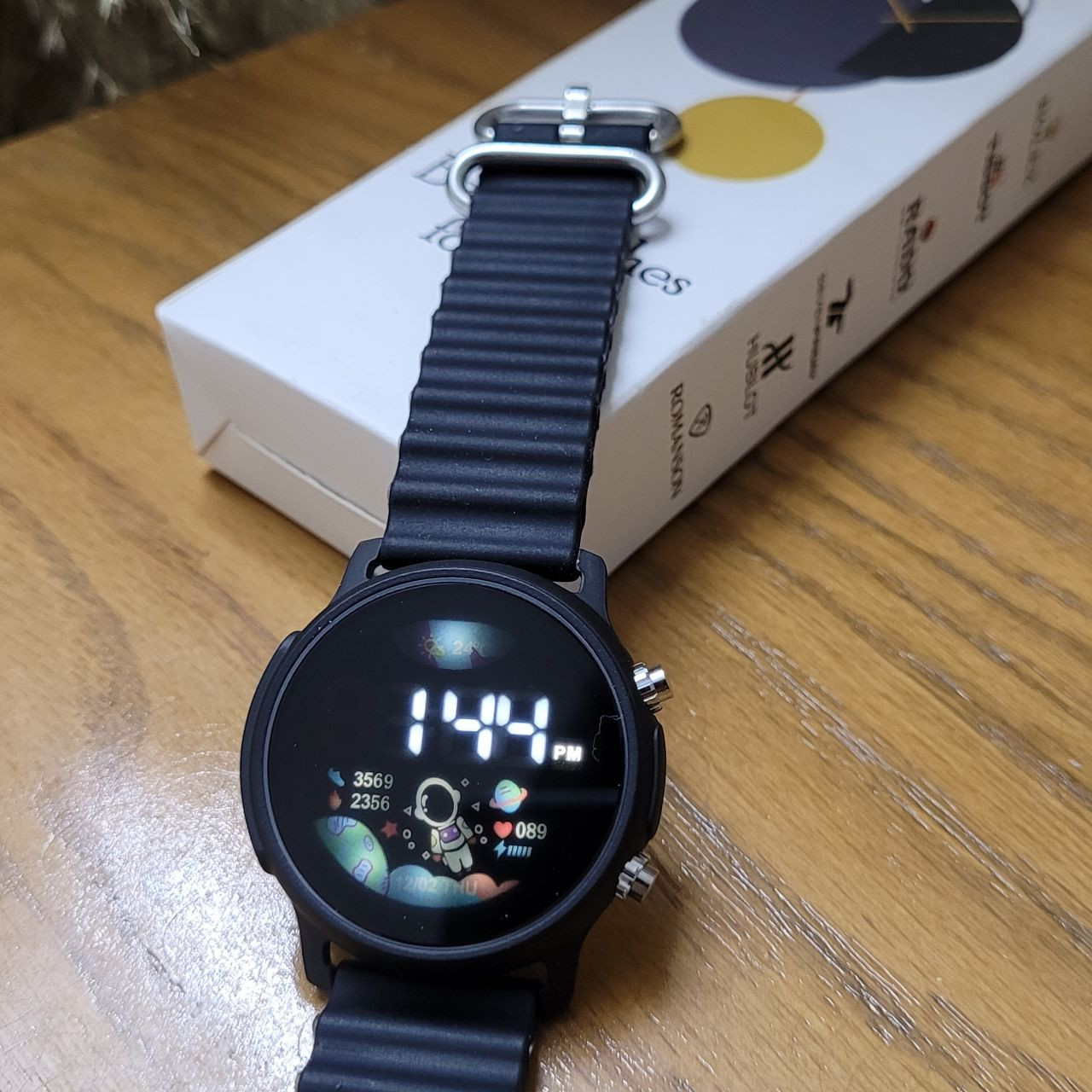 ساعت مچی دیجیتال بچگانه مدل فضانوردی m-m