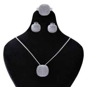     نیم ست نقره زنانه بازرگانی میلادی کد NTR_127 