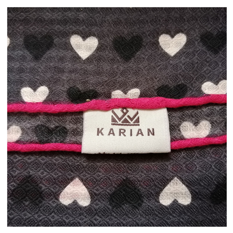 روسری زنانه کاریان مدل دختر