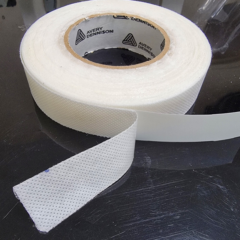 نوار چسب پارچه ای اوری دنیسن مدل سوزنی کد Ave-1.5cmx20m