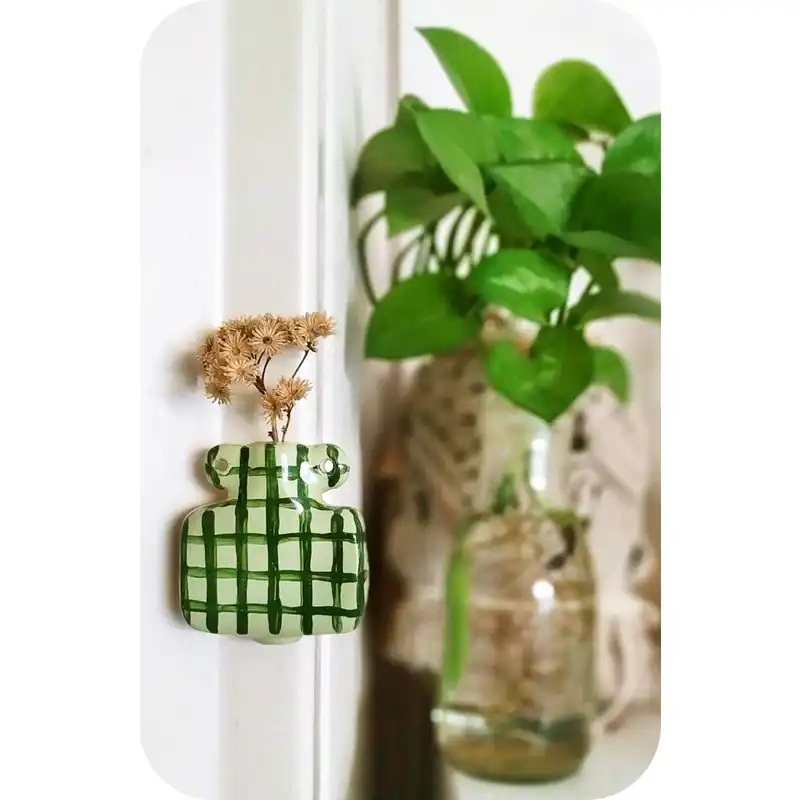 مگنت سرامیکی مدل گلدان چهارخانه کد SE 06