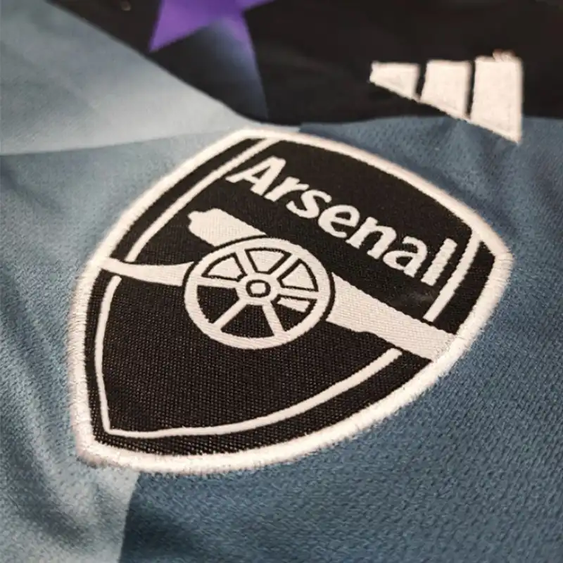 ست تی شرت آستین کوتاه و شلوارک ورزشی مردانه مدل آرسنال Concept 2024