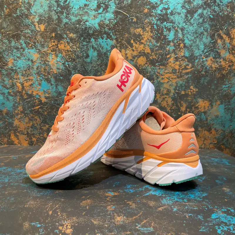 کفش مخصوص دویدن مدل   CLIFTON 8 GOL-132001001